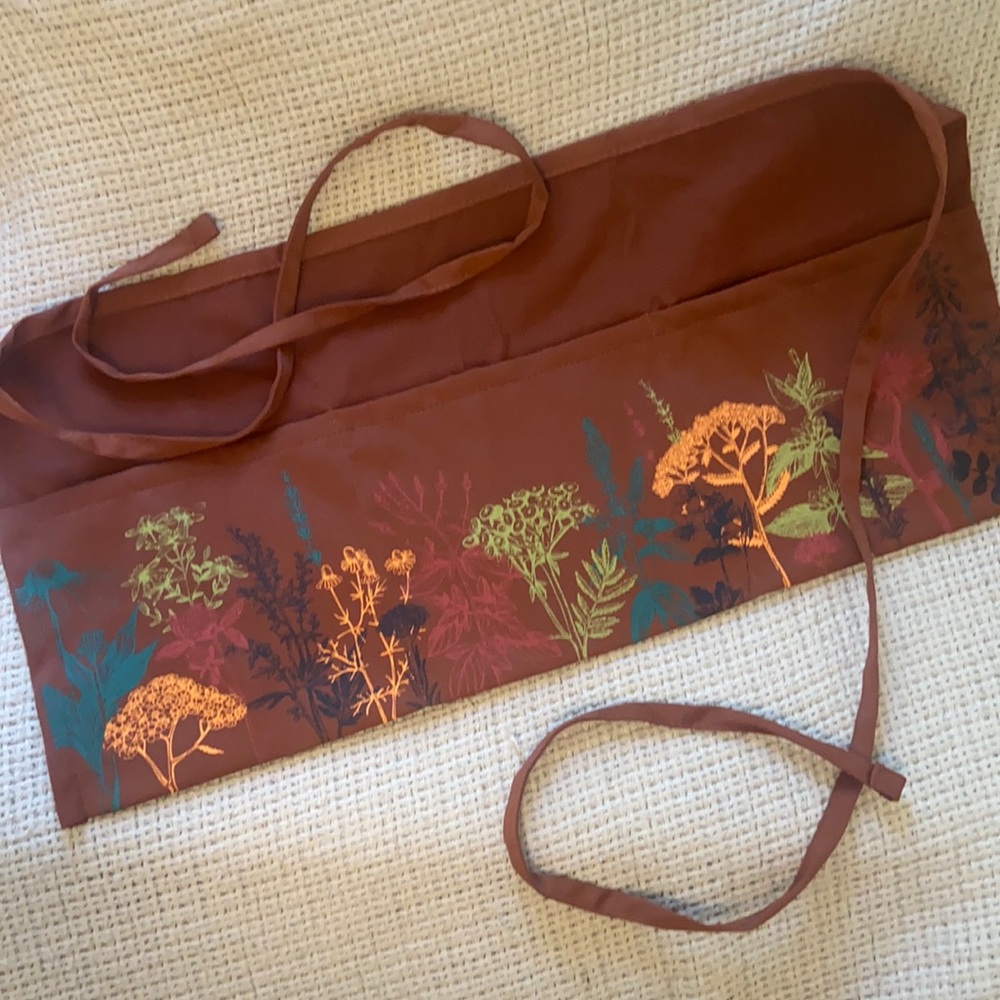 Tamed Wild floral apron